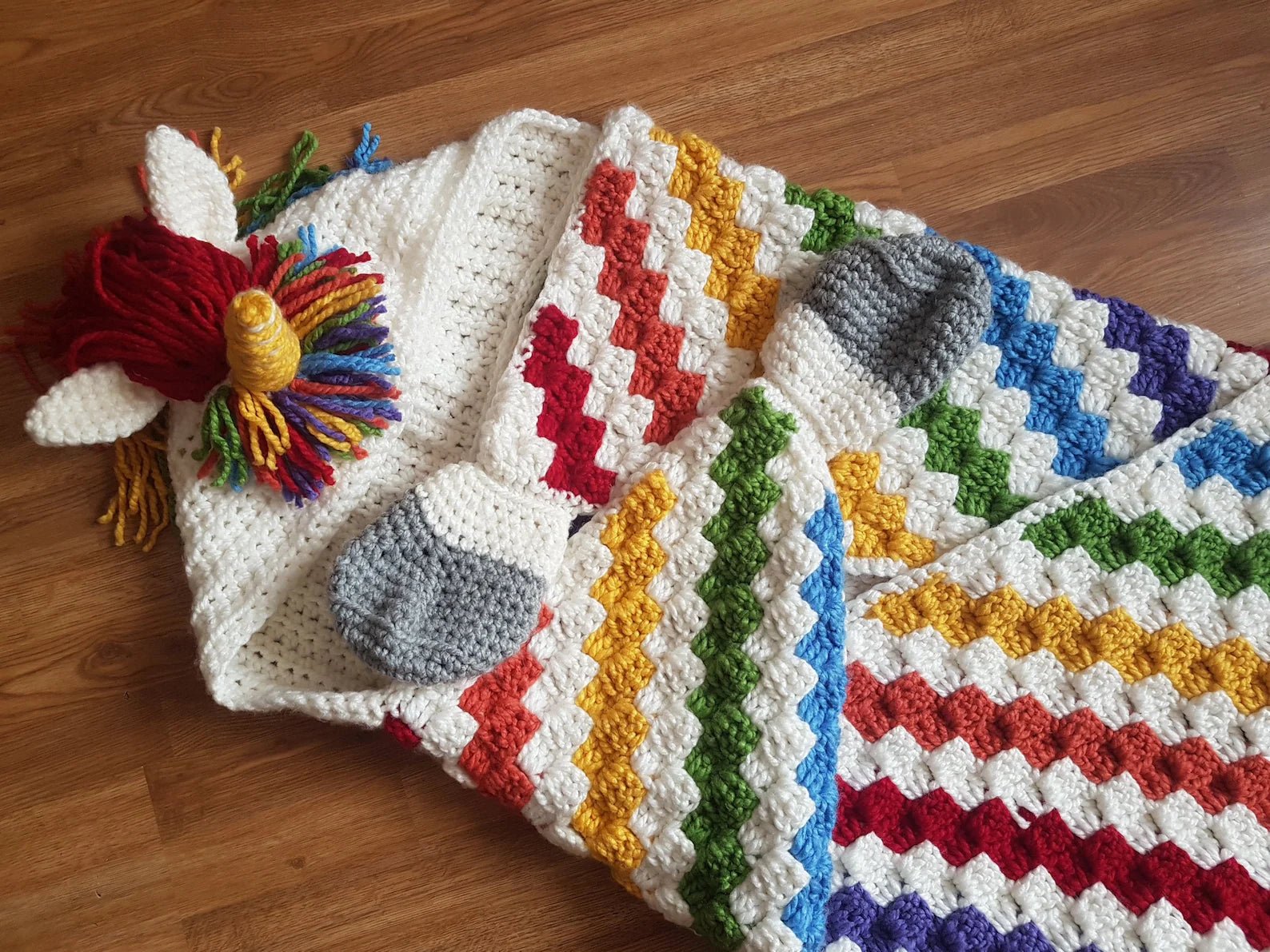 Magical 2 - in - 1 Rainbow Unicorn Hooded Blanket Crochet Pattern – Perfect Wearable Gift for Kids & Adults, Ideal for Christmas & Birthdays! - Download your crochet pattern now and start creating!